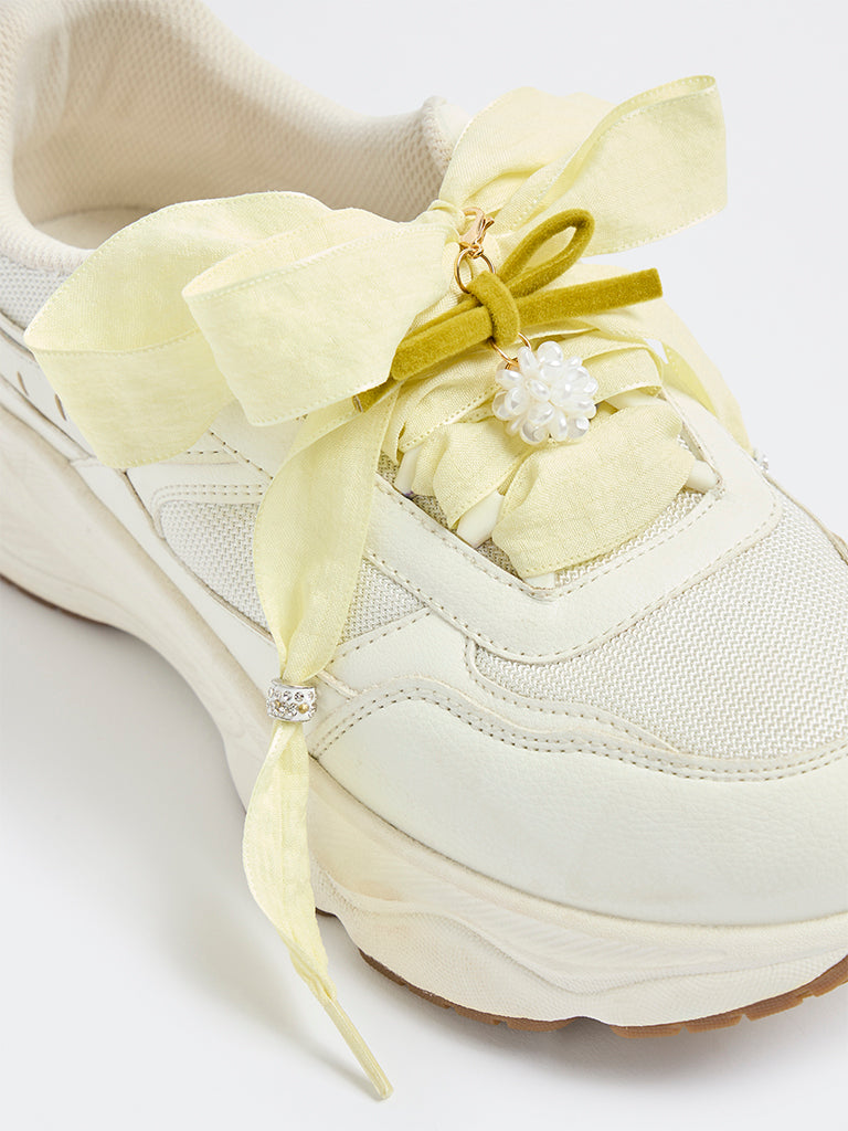 LUNA BLU Yellow Floral Shoe Charms with Lace - Pack of 5