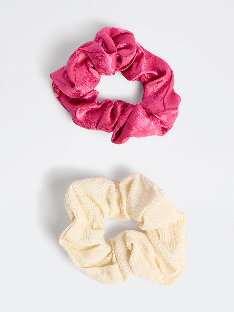Westside Accessories Off-White and Pink Embossed Scrunchies - Pack of 2