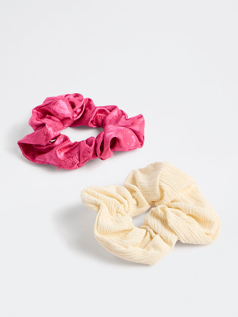 Westside Accessories Off-White and Pink Embossed Scrunchies - Pack of 2