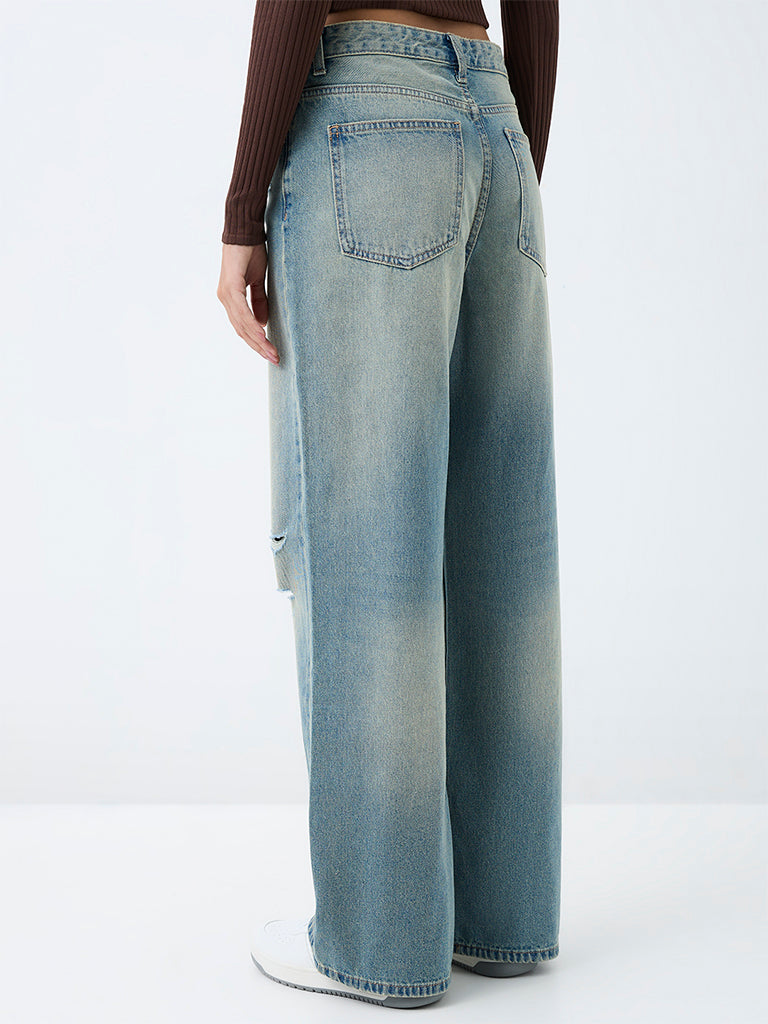 Nuon Light Blue Wash Distressed Details High-Rise Straight Jeans
