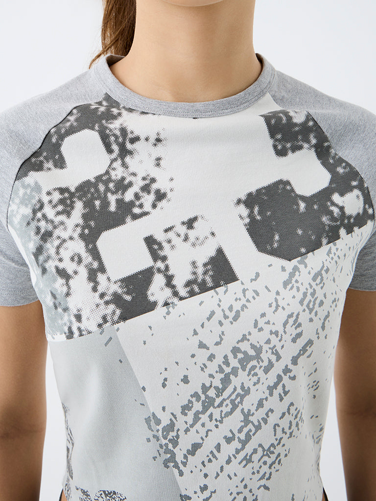Nuon Grey Abstract Printed Cotton T-Shirt