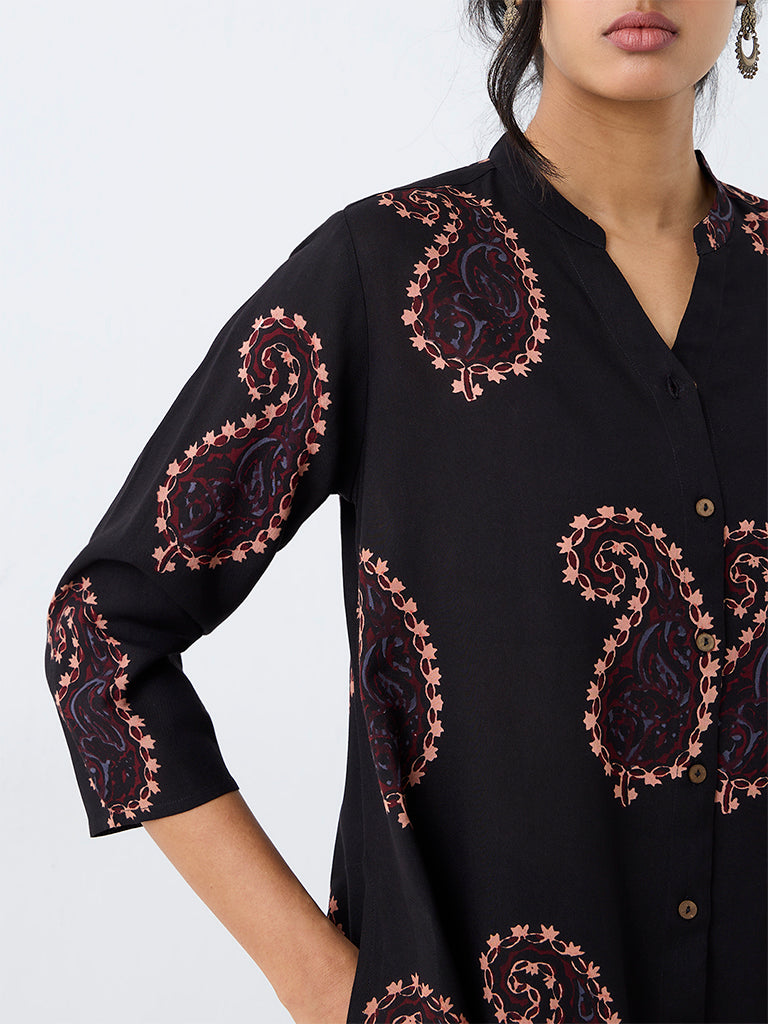 Utsa Black Paisley Design Asymmetrical Kurta