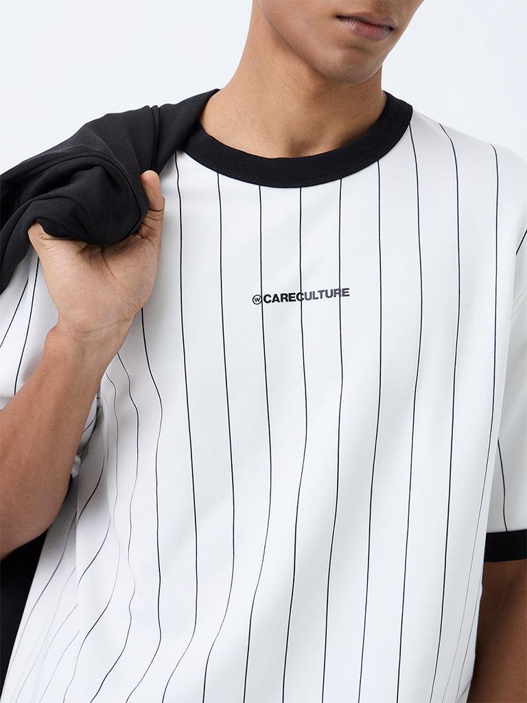 Nuoflexx White and Black Striped Relaxed-Fit Cotton-Blend T-Shirt
