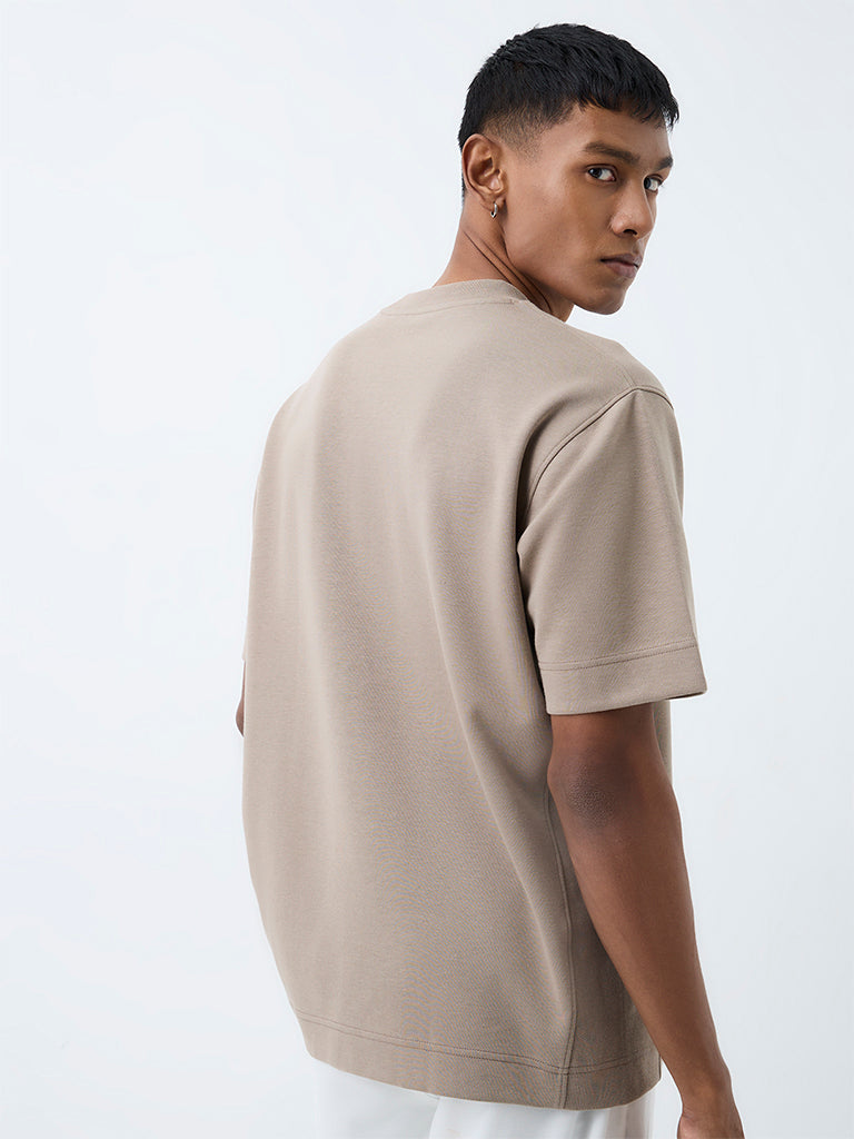 Nuoflexx Taupe Text Pattern Relaxed-Fit Cotton-Blend T-Shirt