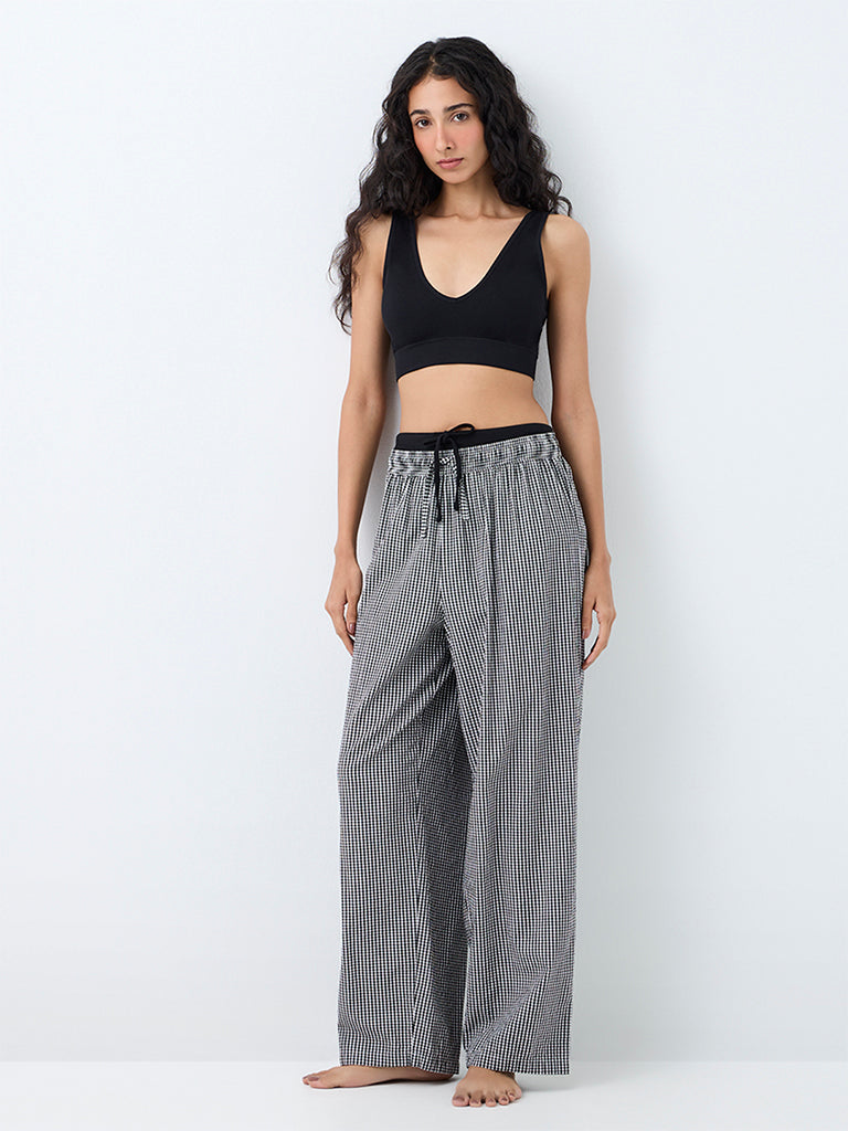 Superstar Black Ribbed Seam-Free Padded Bra