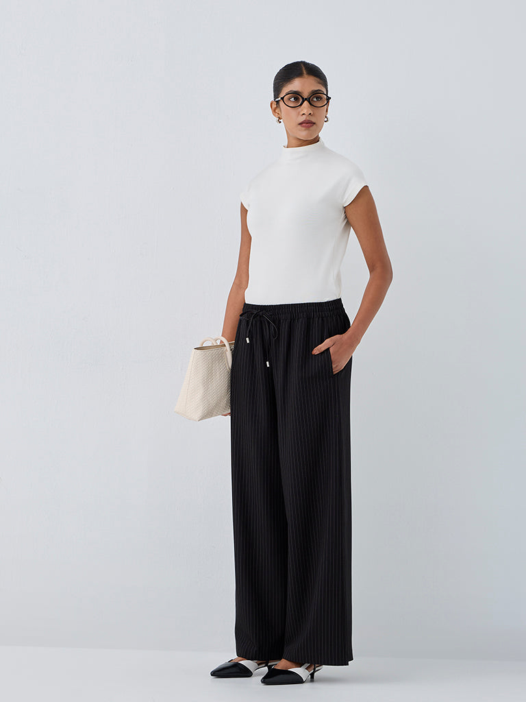 Wardrobe White Solid Mock-Neck Cotton-Blend Top