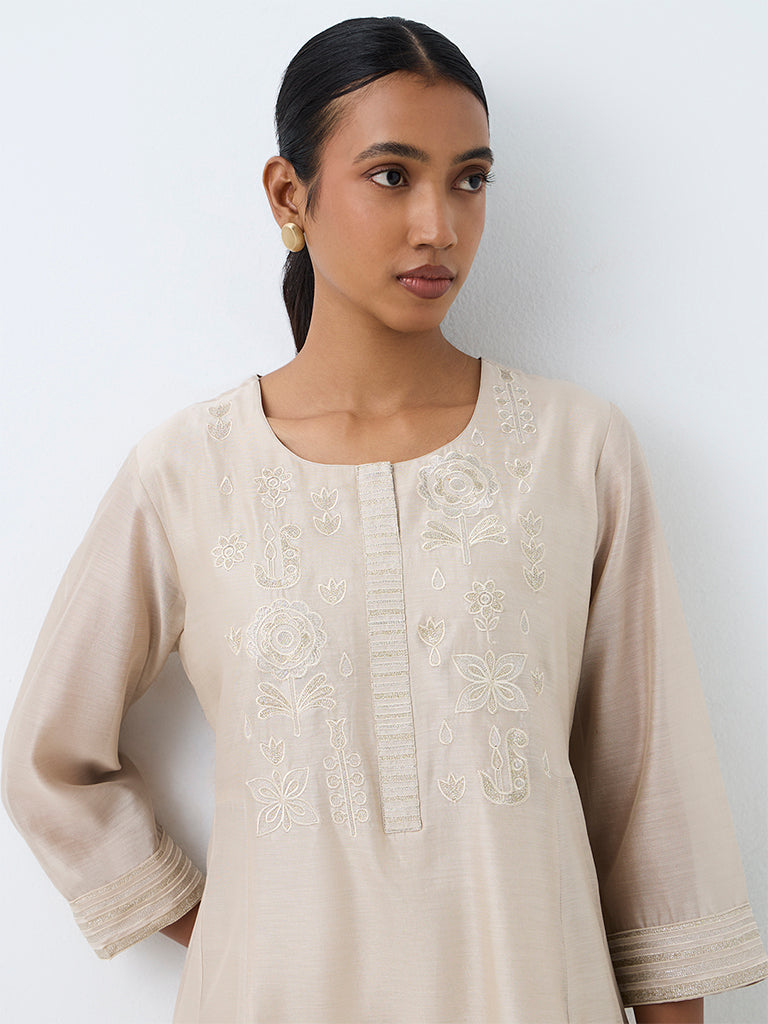 Zuba Off-White Floral Embroidered Silk Kurta