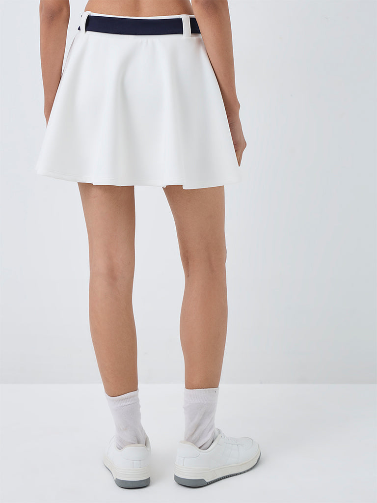 Nuoflexx White Contrast-Detailed High-Rise Skirt with Belt