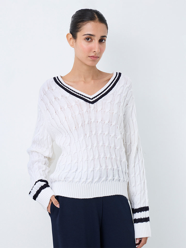 Nuoflexx White Cable-Knit Sweater