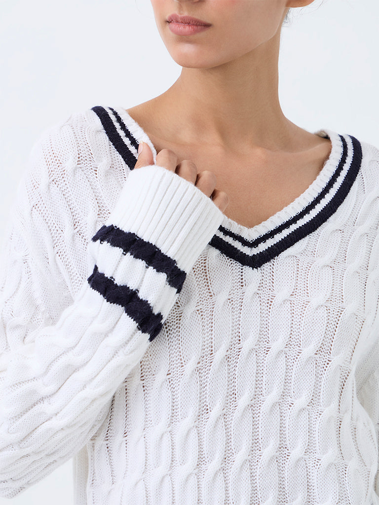 Nuoflexx White Cable-Knit Sweater