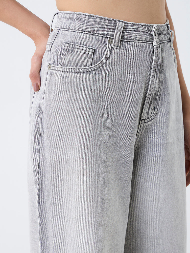 Nuon Grey High-Waist Jeans