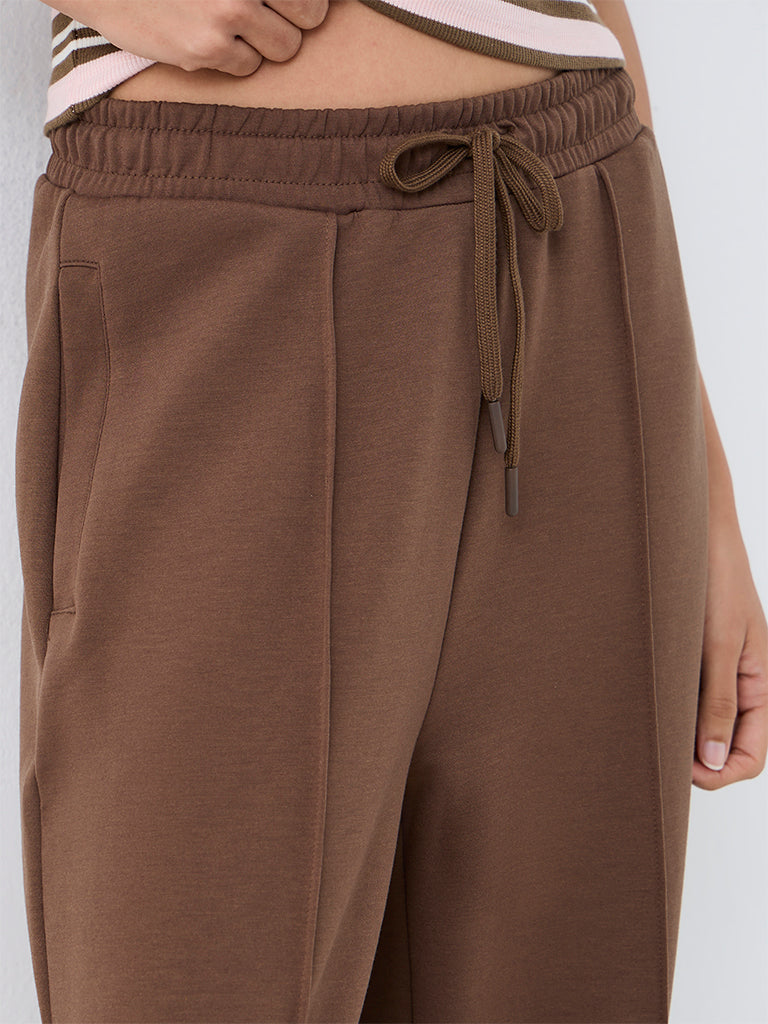 Nuoflexx Brown Solid High-Rise Track Pants