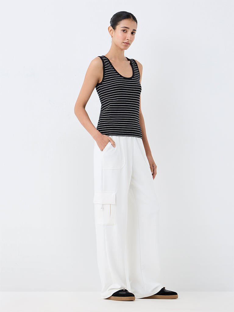 Nuoflexx White Cargo-Style High-Rise Track Pants