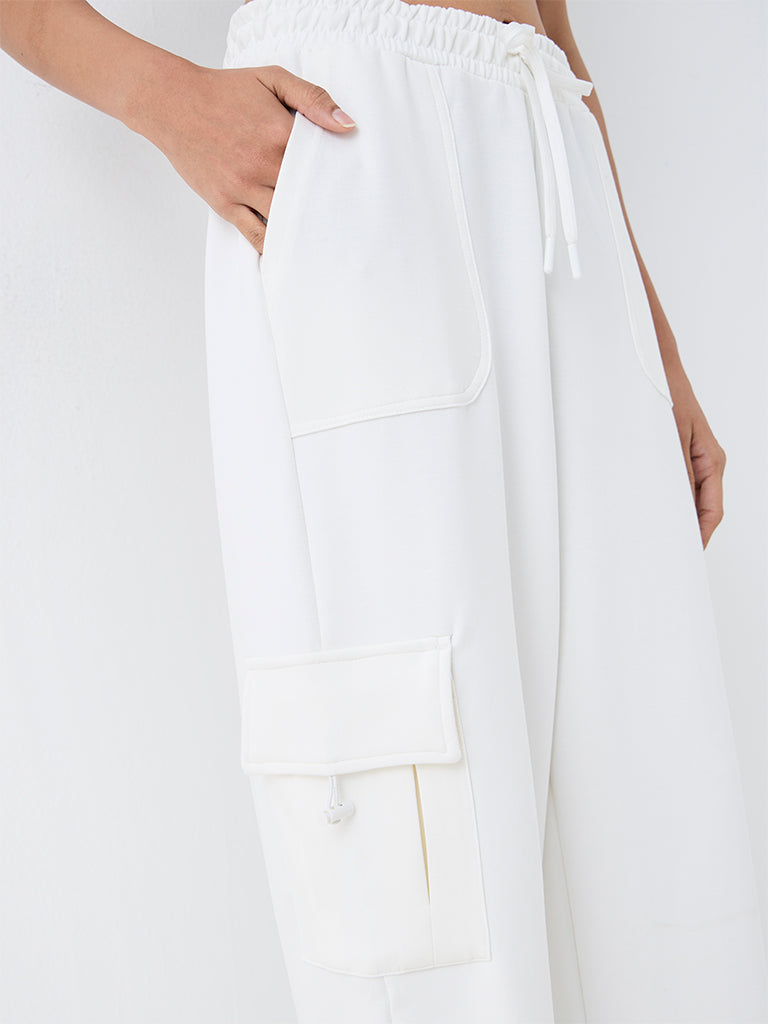 Nuoflexx White Cargo-Style High-Rise Track Pants