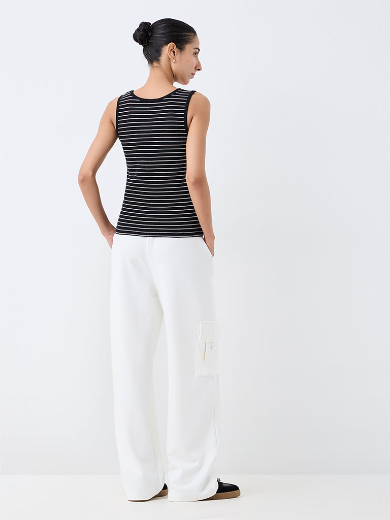 Nuoflexx White Cargo-Style High-Rise Track Pants