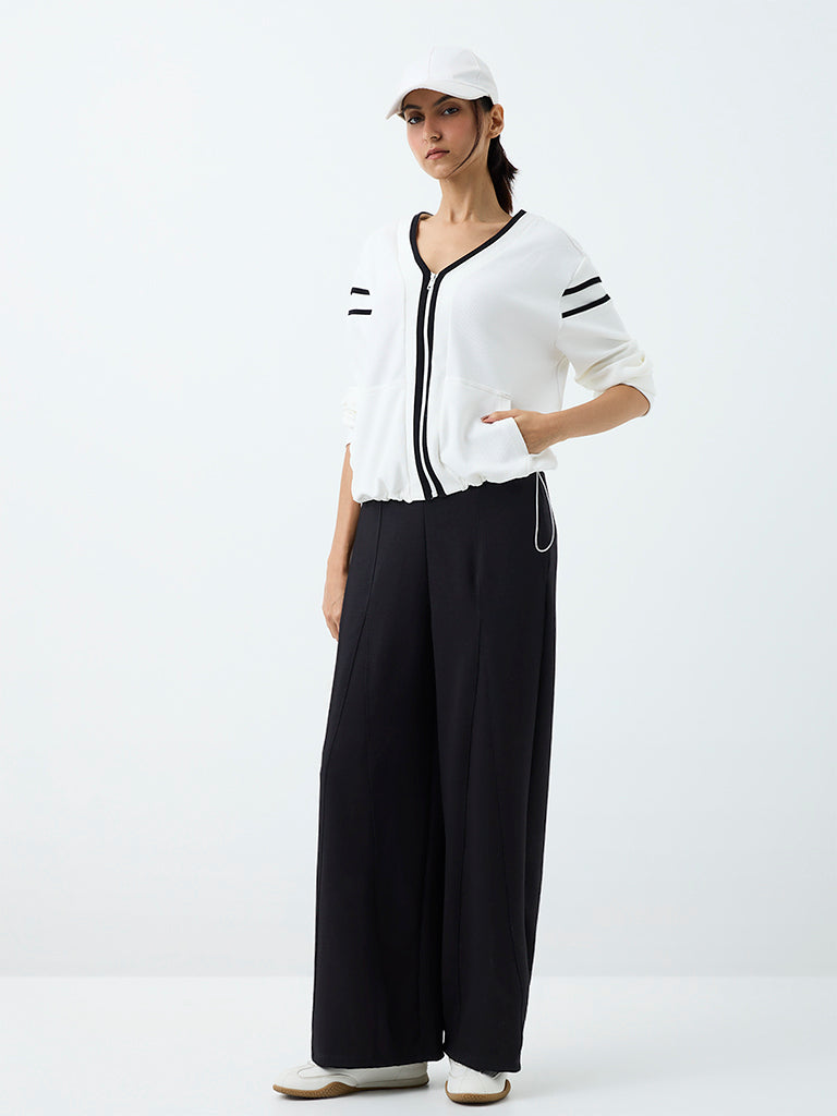 Nuoflexx White Contrast-Piping Jacket