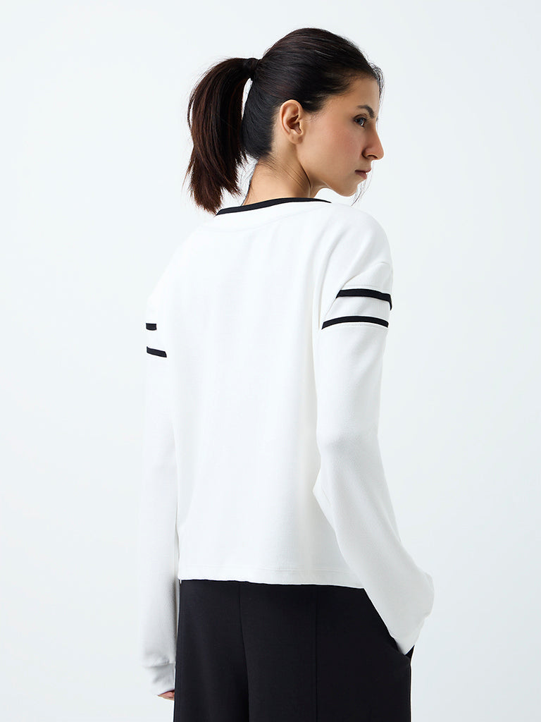 Nuoflexx White Contrast-Piping Jacket