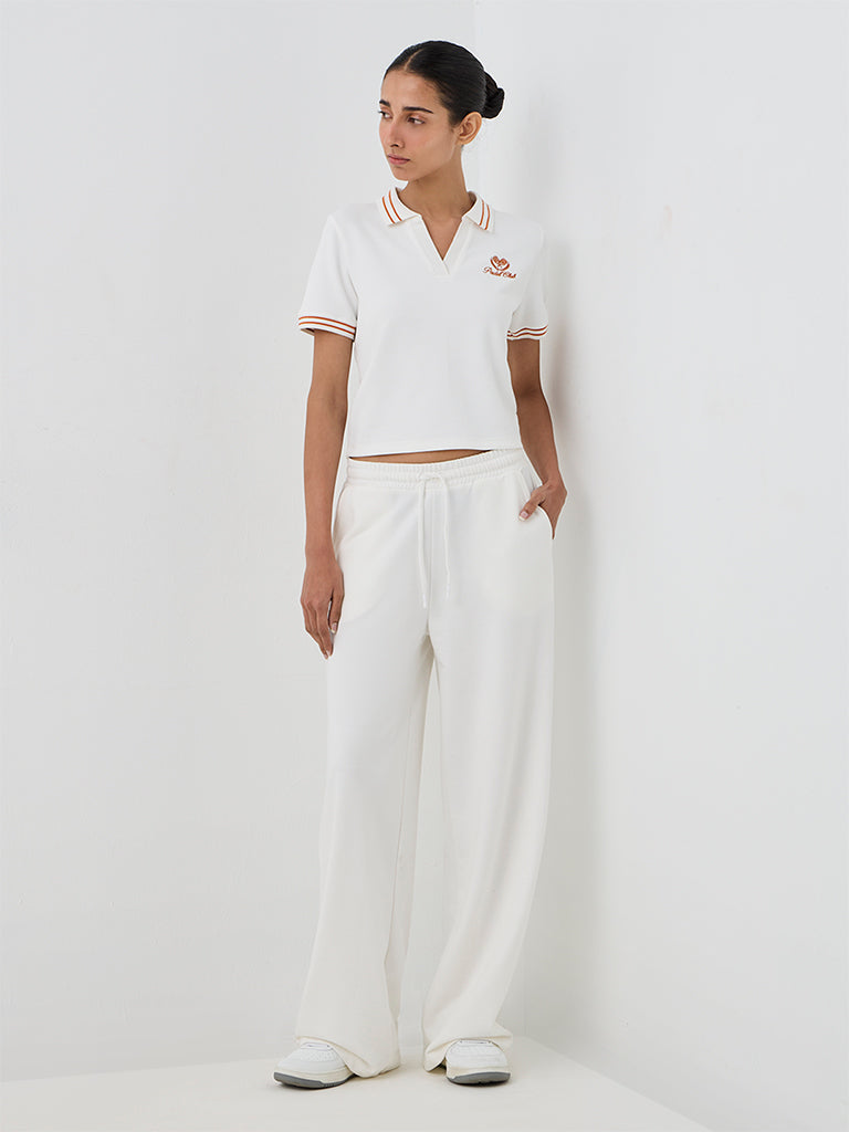 Nuoflexx White Text-Embroidered T-Shirt