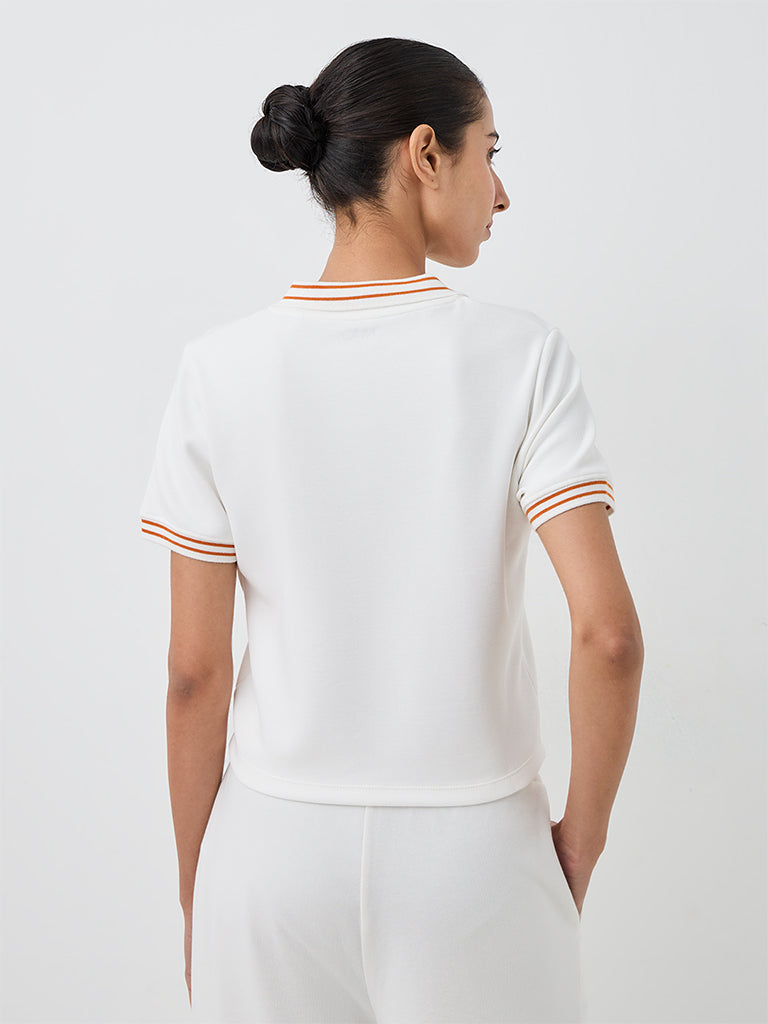 Nuoflexx White Text-Embroidered T-Shirt