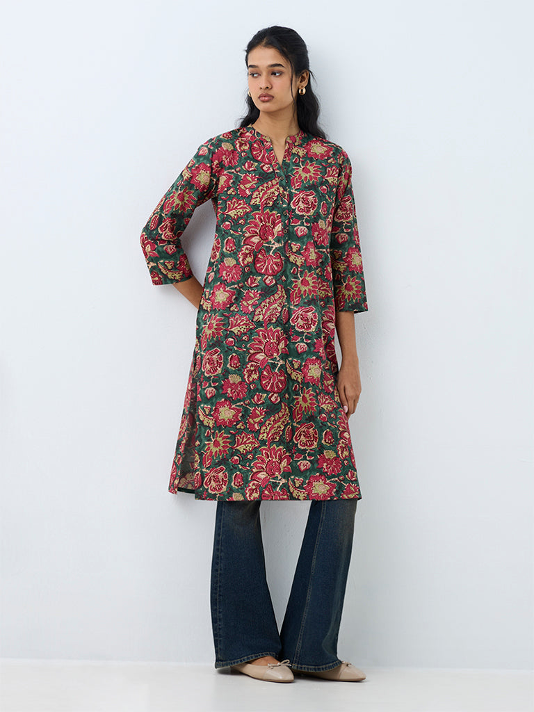 Utsa Red Floral Printed Cotton Straight Kurta