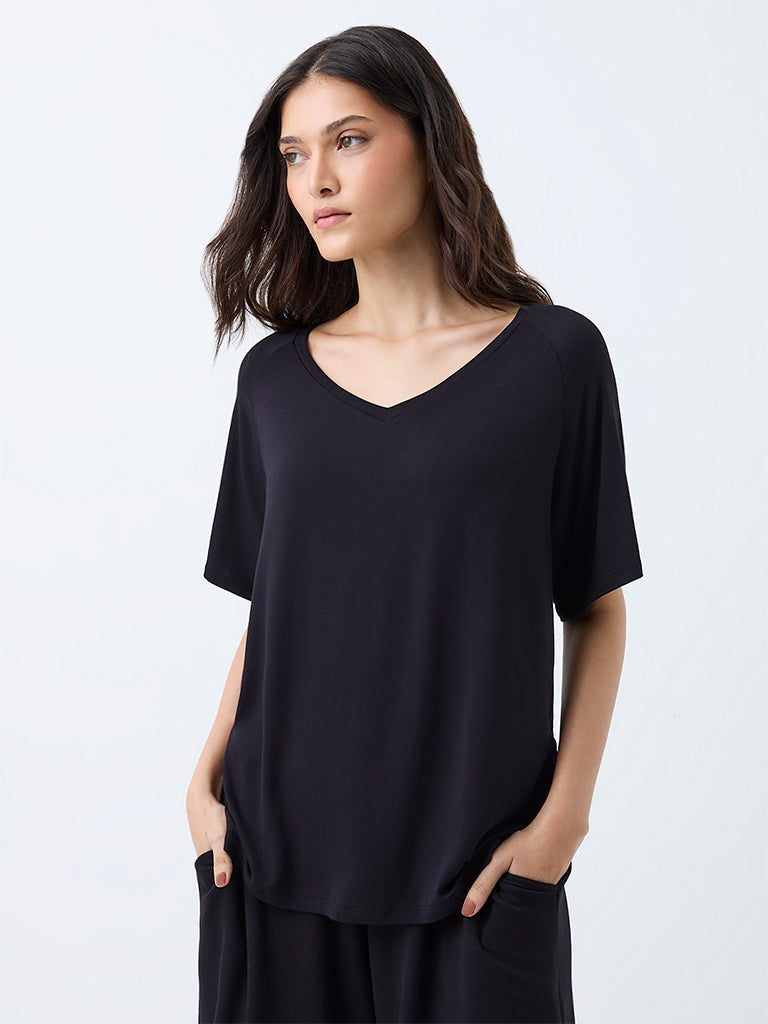 Wunderlove Black Solid T-Shirt