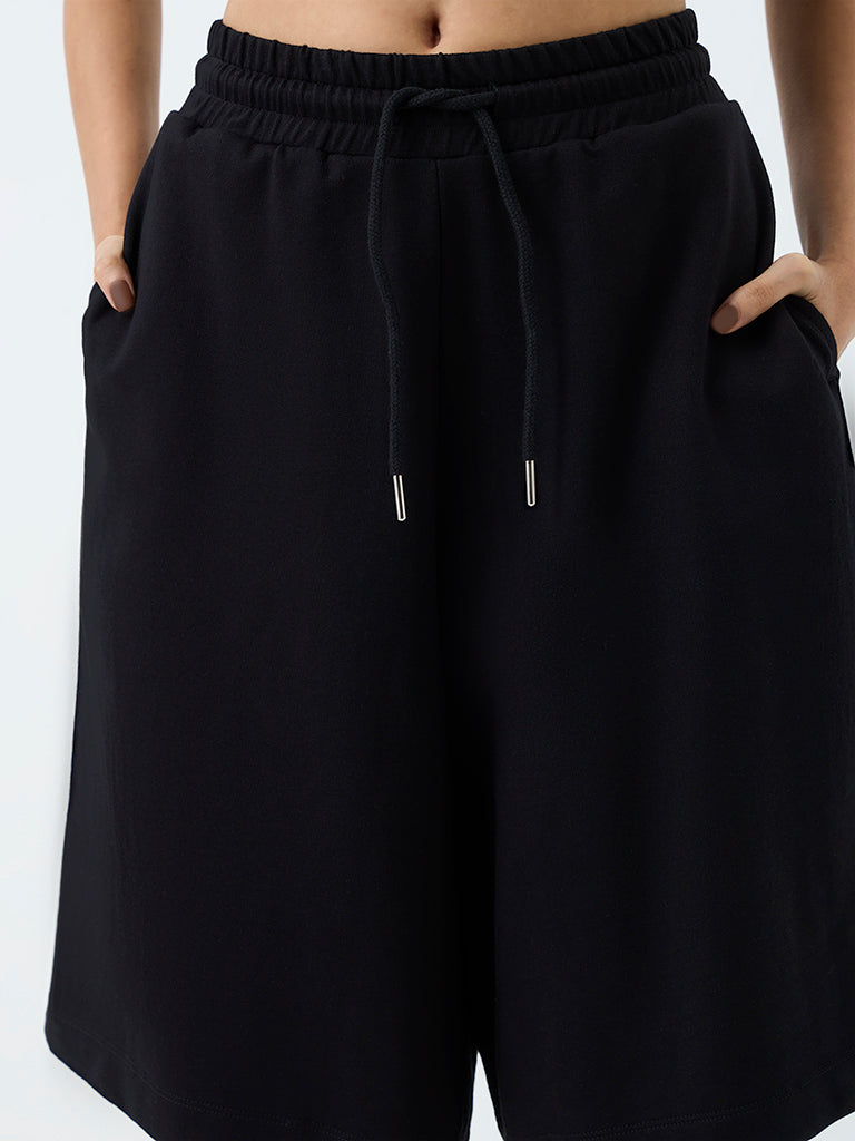 Superstar Black Solid High-Rise Cotton-Blend Jorts