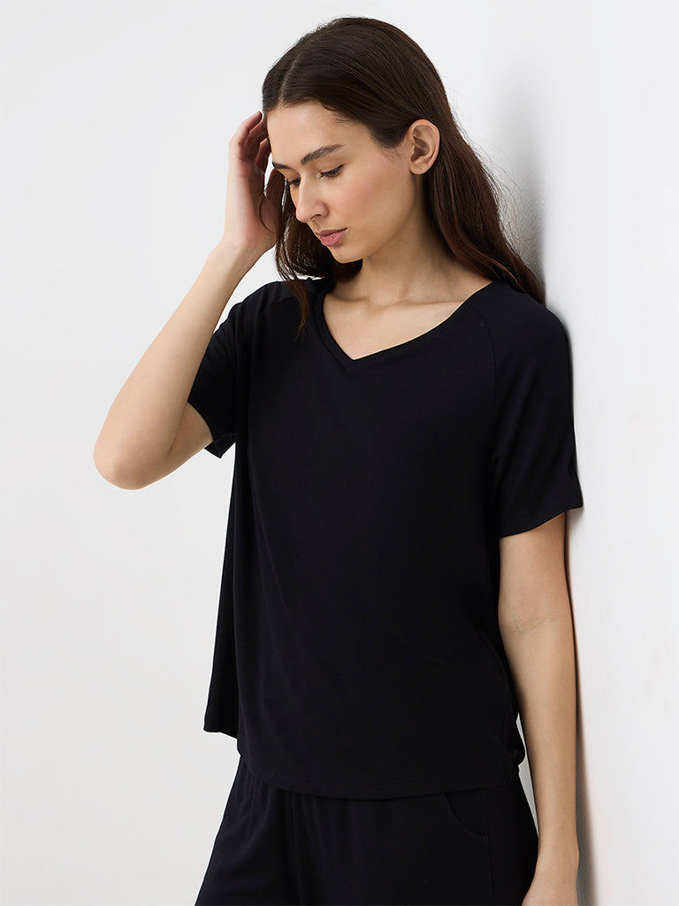 Wunderlove Black Solid T-Shirt