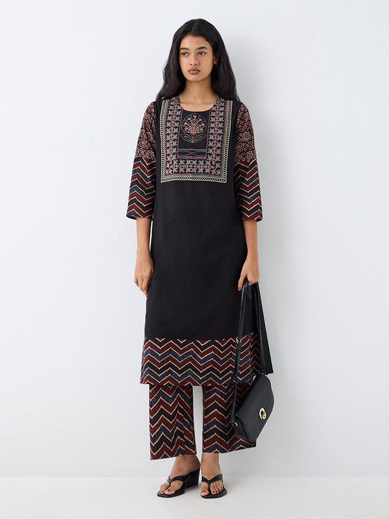 Utsa Black Floral Embroidered Cotton Straight Kurta