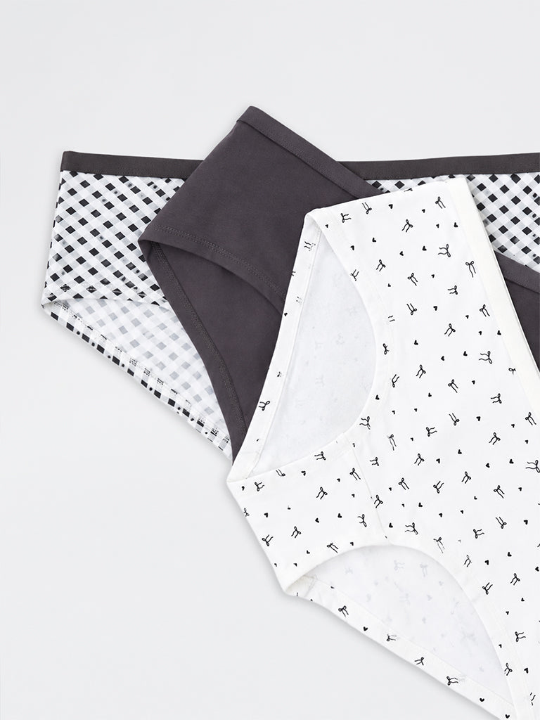 Wunderlove Black Printed Cotton-Blend Low-Rise Briefs - Pack of 3