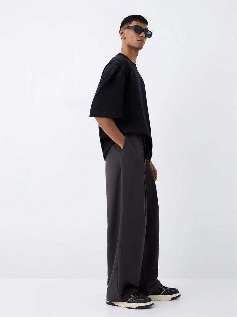 Nuon Black Solid Relaxed-Fit T-Shirt
