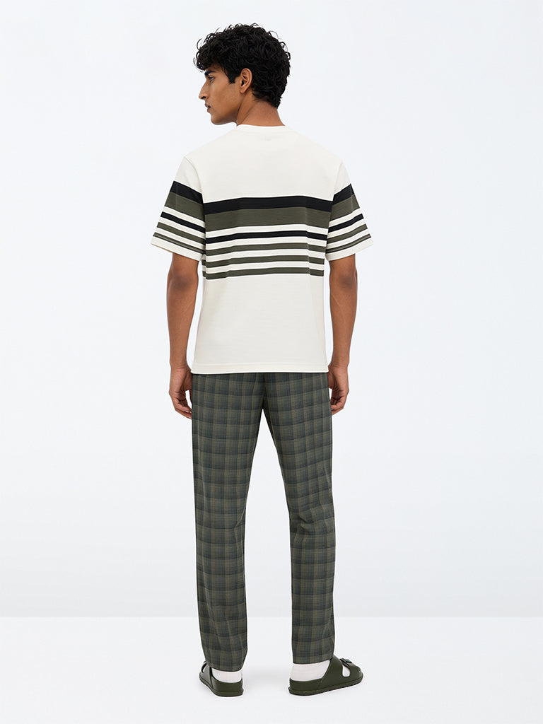 WES Lounge Dark Green Checkered Solid Relaxed-Fit Mid-Rise Cotton Pyjamas