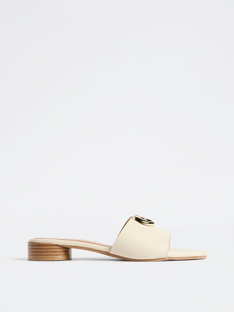 LUNA BLU Ivory Metal-Detail Round Heel Sandals
