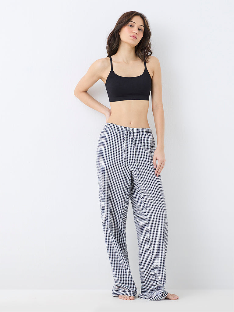 Superstar Black Ribbed-Textured Seamfree Crop Top Bra