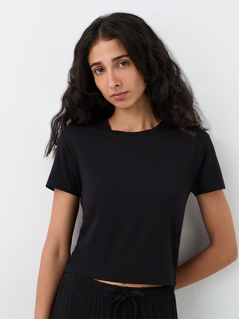 Superstar Black Solid T-Shirt