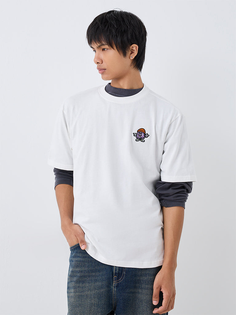 Nuon Off-White Patch Detail Relaxed-Fit T-Shirt