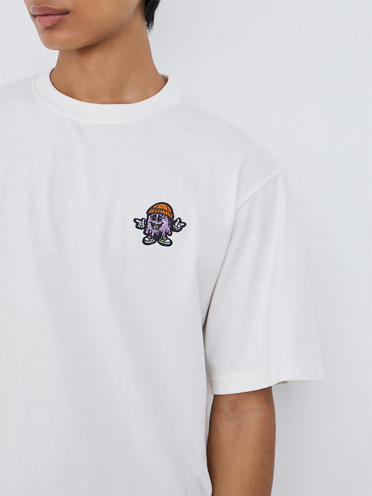 Nuon Off-White Patch Detail Relaxed-Fit T-Shirt