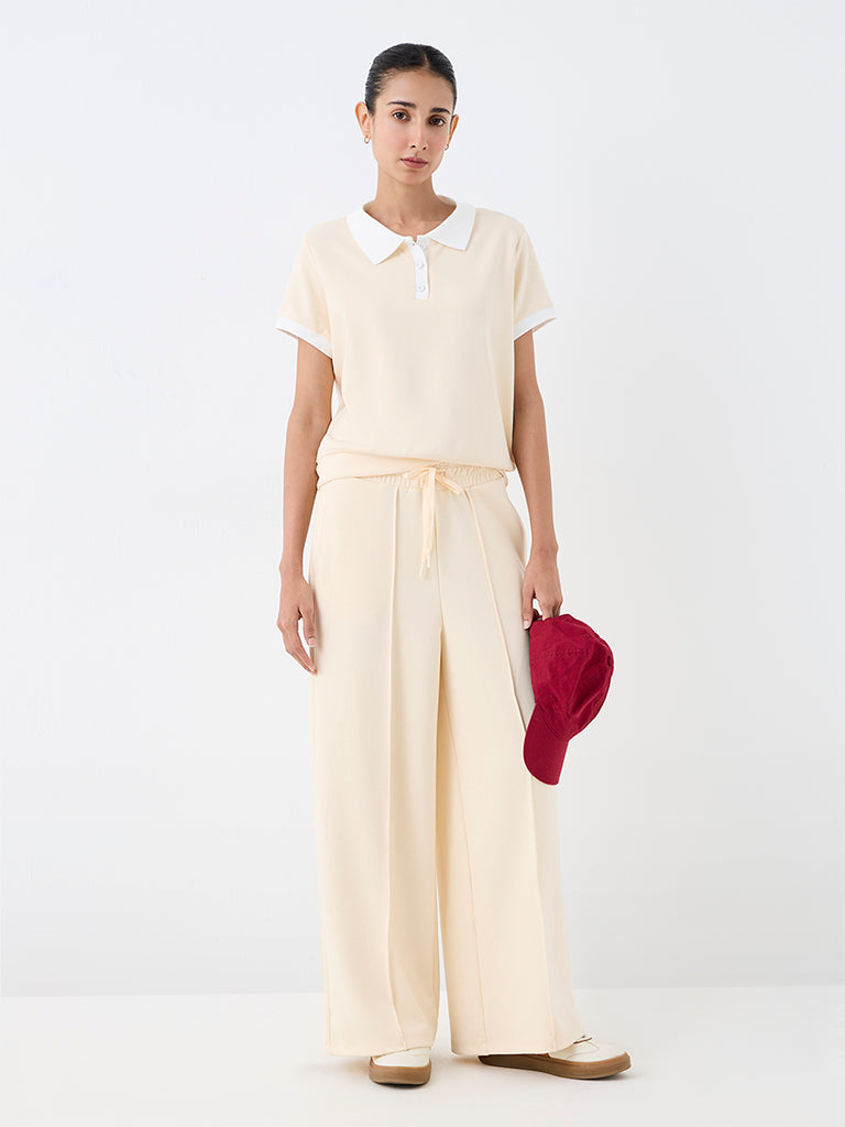 Nuoflexx Cream Solid High-Rise Track Pants