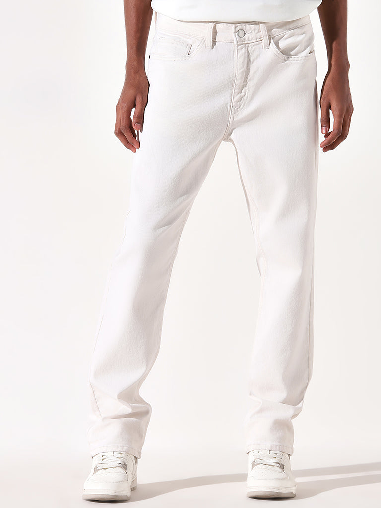 Nuon Plain White Straight Fit Mid Raised Jeans