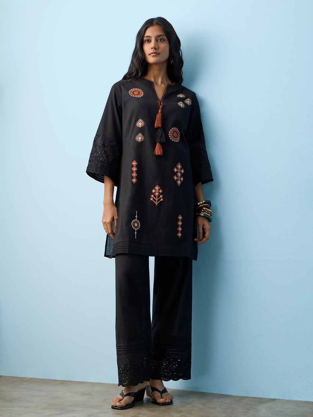 Utsa Black Embroidered Cotton Kurti