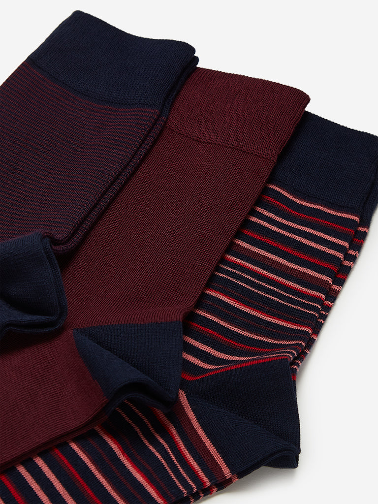 WES Lounge Dark Red Full-Length Socks Set Close Up View 