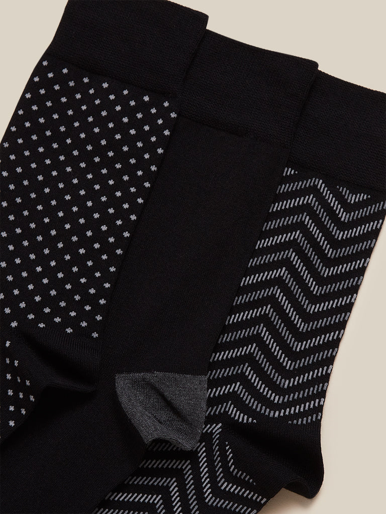 WES Lounge Black Full-Length Socks Pack Of Three Close Up View 