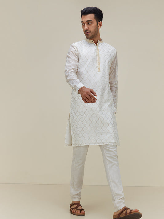 Kala by ETA Off-White Ethnic Printed Slim Fit Kurta