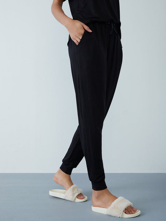 Wunderlove Black Supersoft Joggers