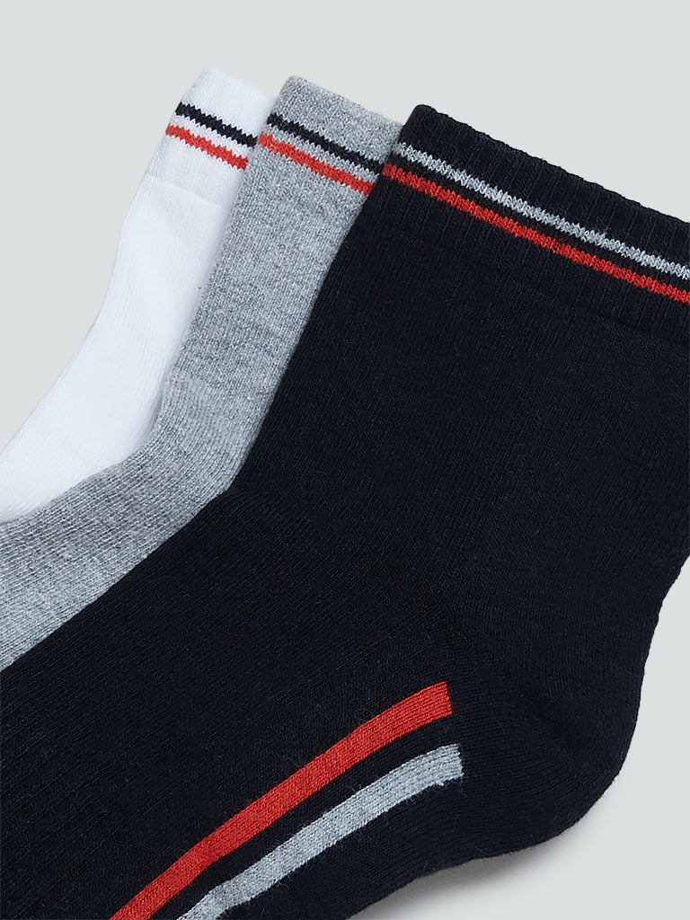 WES Lounge White Sports Socks Set Of Three Close Up View