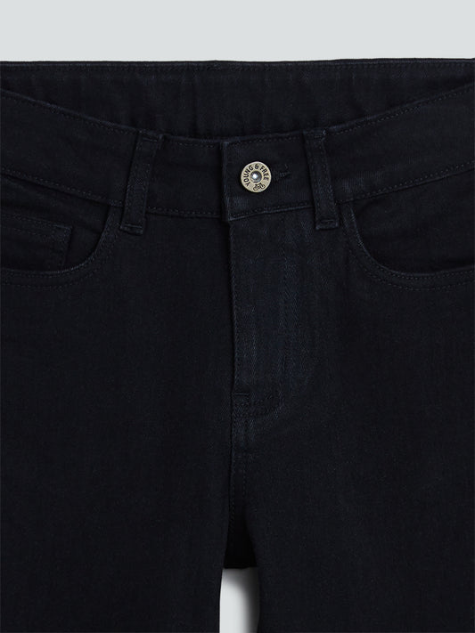 Y&F Kids Black Denny Jeans Close Up View 