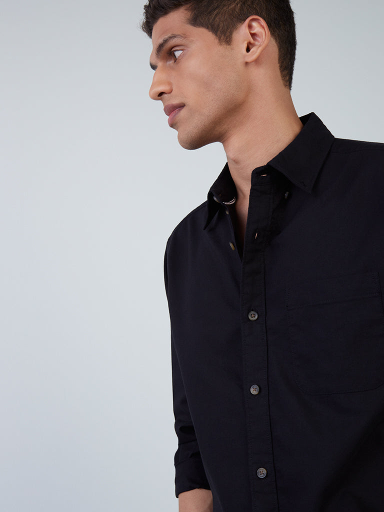 WES Casuals Black Relaxed-Fit Shirt | Black Relaxed-Fit Shirt | Black Relaxed-Fit Shirt for Men Close Up View - Westside