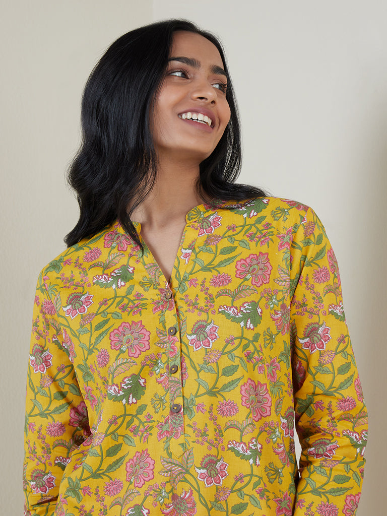 Utsa by Westside Off-White Embroidered Fit-and-Flare Kurta Price in India,  Full Specifications & Offers | DTashion.com