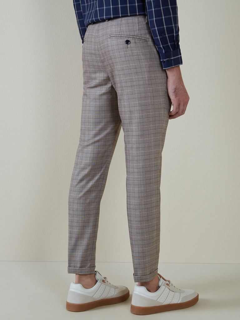 Buy ETA by Westside Beige Carrot Fit Chinos online | Looksgud.in