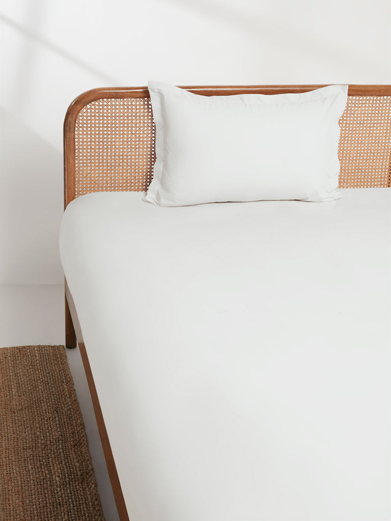 Westside Home White Single Flat Bedsheet and Pillowcases Set