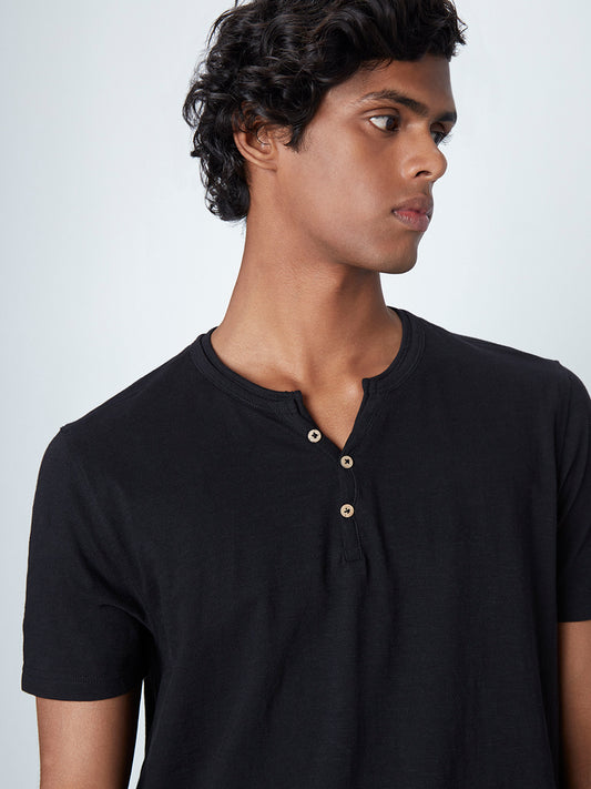 Nuon Black Slim-Fit T-Shirt